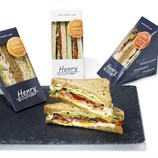 HENRY Sandwiches verpackt