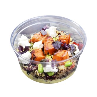 Süsskartoffel Quinoa Salat mit Ingwer Labneh